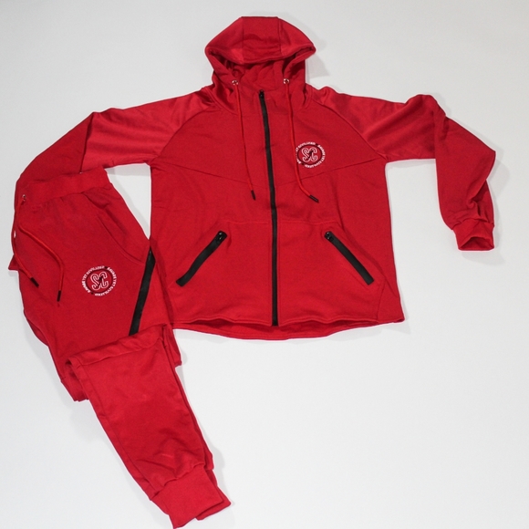 Luxury tec joggersuit - Picture 1 of 3